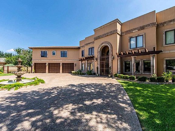 2nd image of 106 Crenshaw Dr