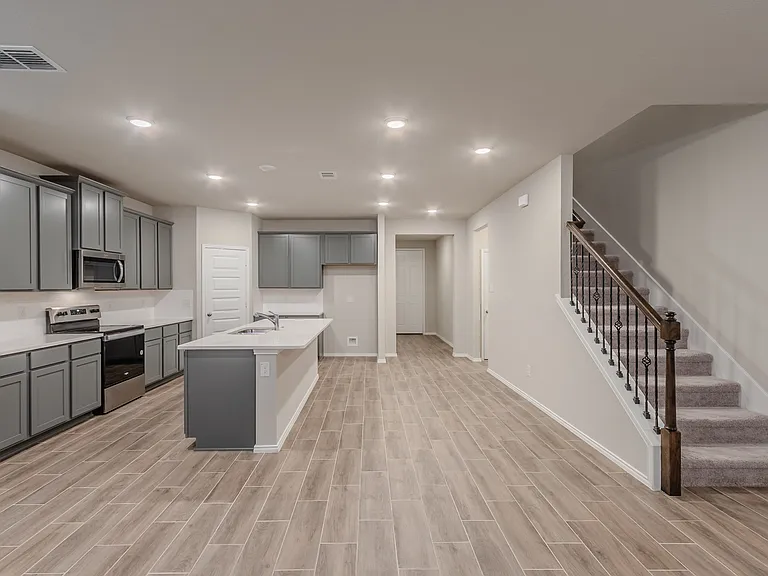 5948 Hopkins Dr — Photo 17