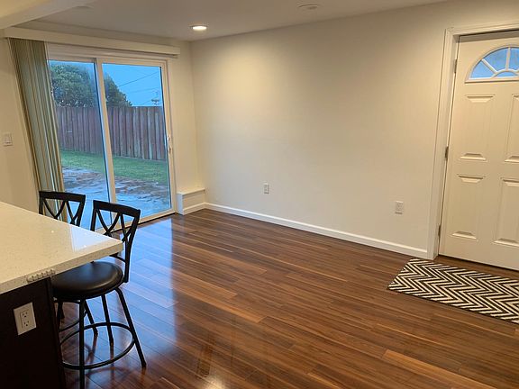 4th image of 3190 Geoffrey Dr #B