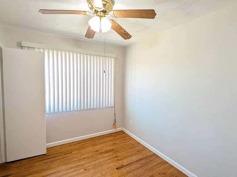 5778 Roswell St — Photo 7