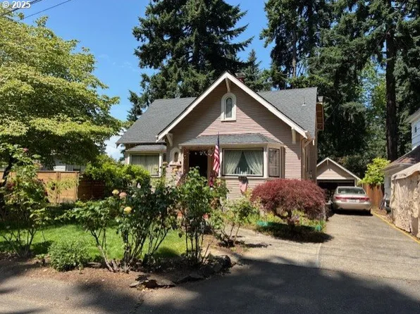 9615 NE Mason St, Portland, OR 97220