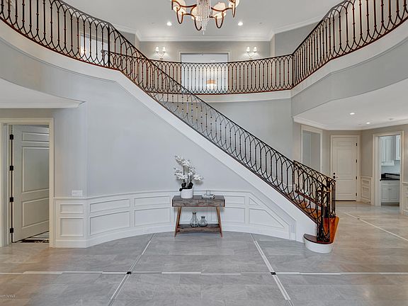 2nd image of 22 Hacienda Dr