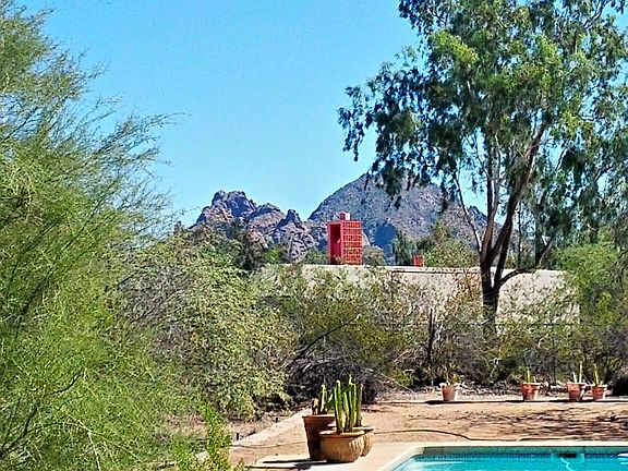 4th image of 3427 E Stanford Dr