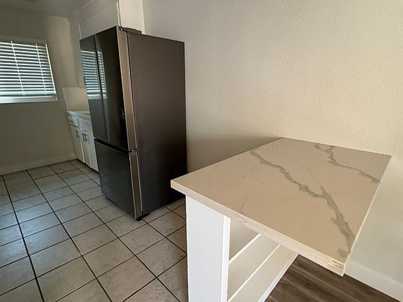 2nd image of 405 S 7th St #12