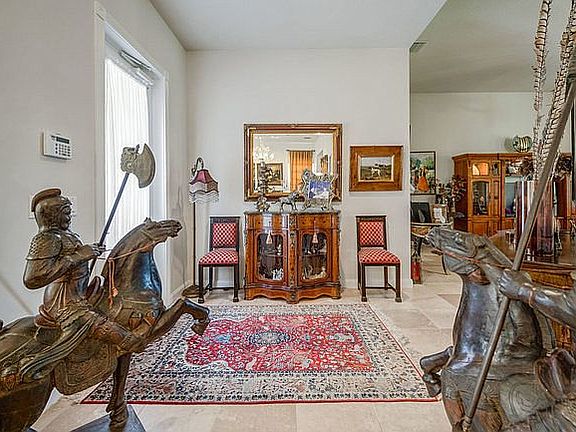5th image of 5968 Mariposa Ln