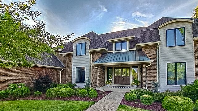 2nd image of 37364 N Fox Hill Dr