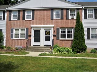 339 Sylvan Knoll Rd, Stamford, CT 06902