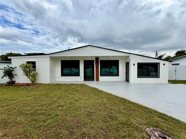 2310 NW 208th St, Miami Gardens, FL 33056