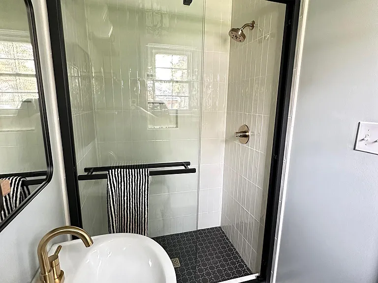 4045 Collingbourne Rd — Photo 11