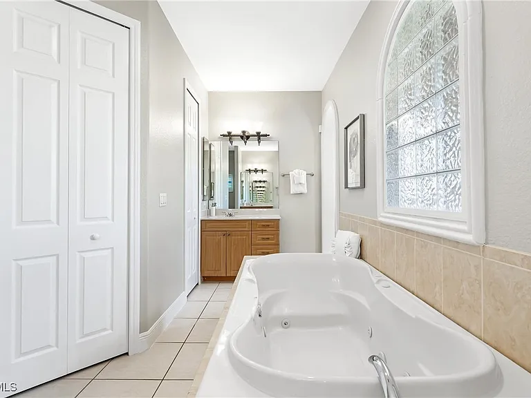 2817 SW 42nd Ln — Photo 12