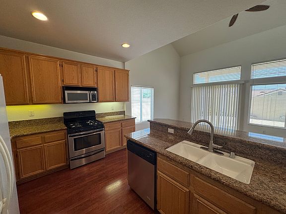 4th image of 2664 Winter Ct