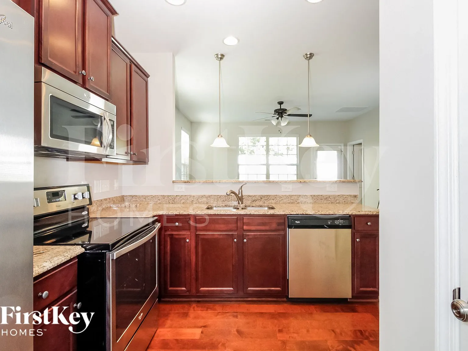 3 bed, 3.0 bath, 1802 sqft, $2,220 — Photo 4