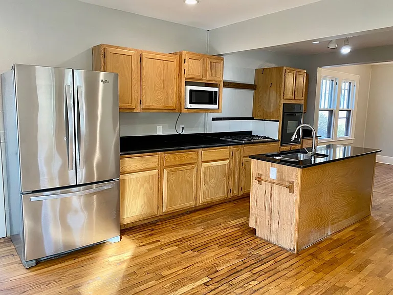 40 Larchmont Rd — Photo 19