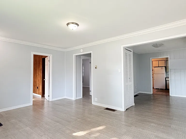 1253 Goyeau St — Photo 1