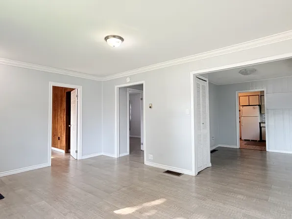 1253 Goyeau St, Windsor, ON N8X 3K9