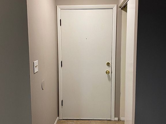2nd image of 1088 S Wells St Unit 12
