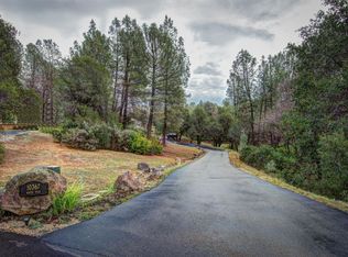 10367 White Star Rd, Redding, CA 96001