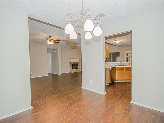 5th image of 2800 Hidden Springs Dr