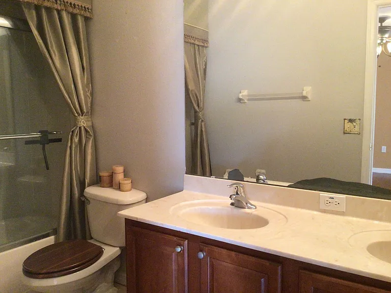 410 Bloomfield Dr — Photo 20
