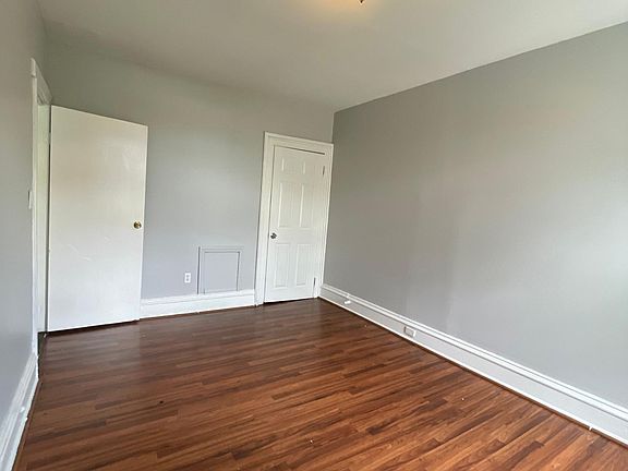 3rd image of 587 Dr Martin Luther King Jr Blvd APT 3