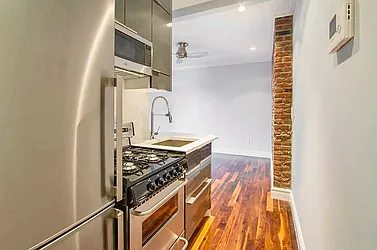 Rented by Century 21 Premier 