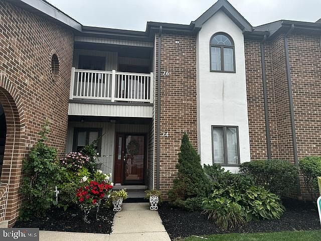 1st image of 76 Black Oak Dr #76