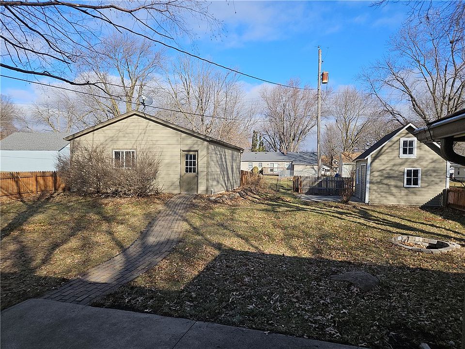 303 2nd St NE, Mitchellville, IA 50169 Zillow