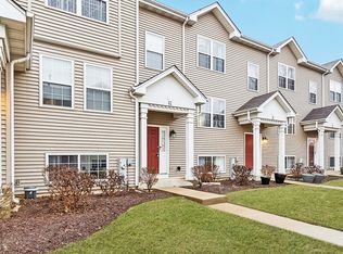 86 W Big Horn Dr, Hainesville, IL 60073