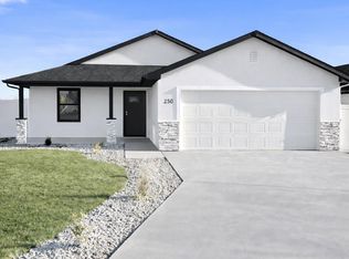 1903 Oregon Ln, Caldwell, ID 83605