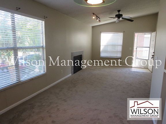 3rd image of 207 Northlake Dr