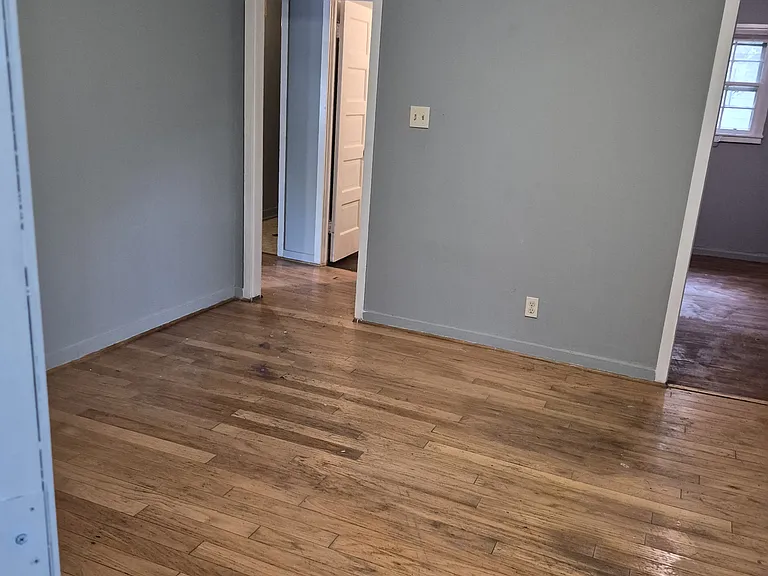 4616 E Bayley Dr — Photo 3