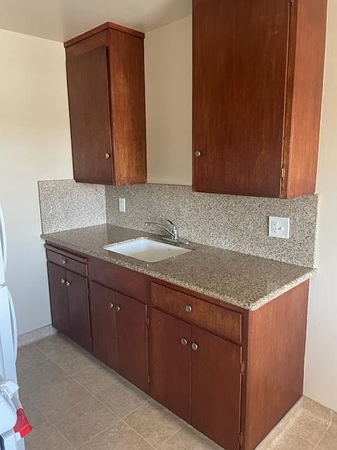 1st image of 221 Pamela Ave APT 5