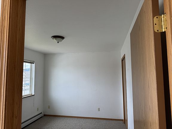 2nd image of 557 W Shore Dr #1