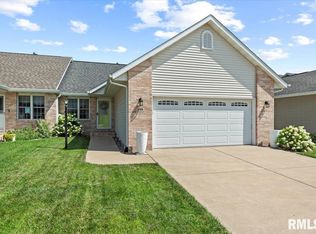 319 Butler Ln, Chatham, IL 62629