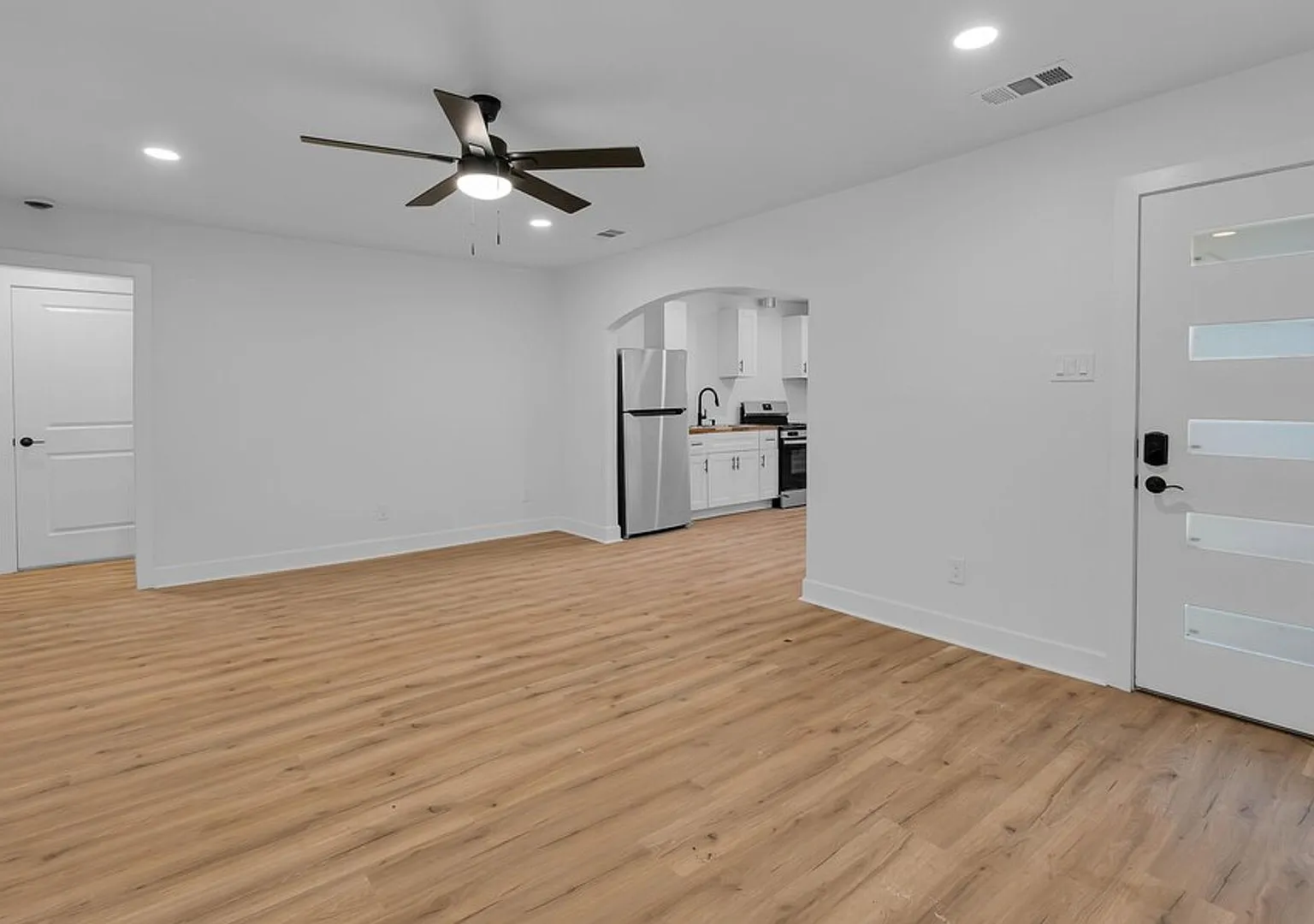 Newly renovated 3-bedroom, 2-bath in Waco - Available NOW! — Photo 4