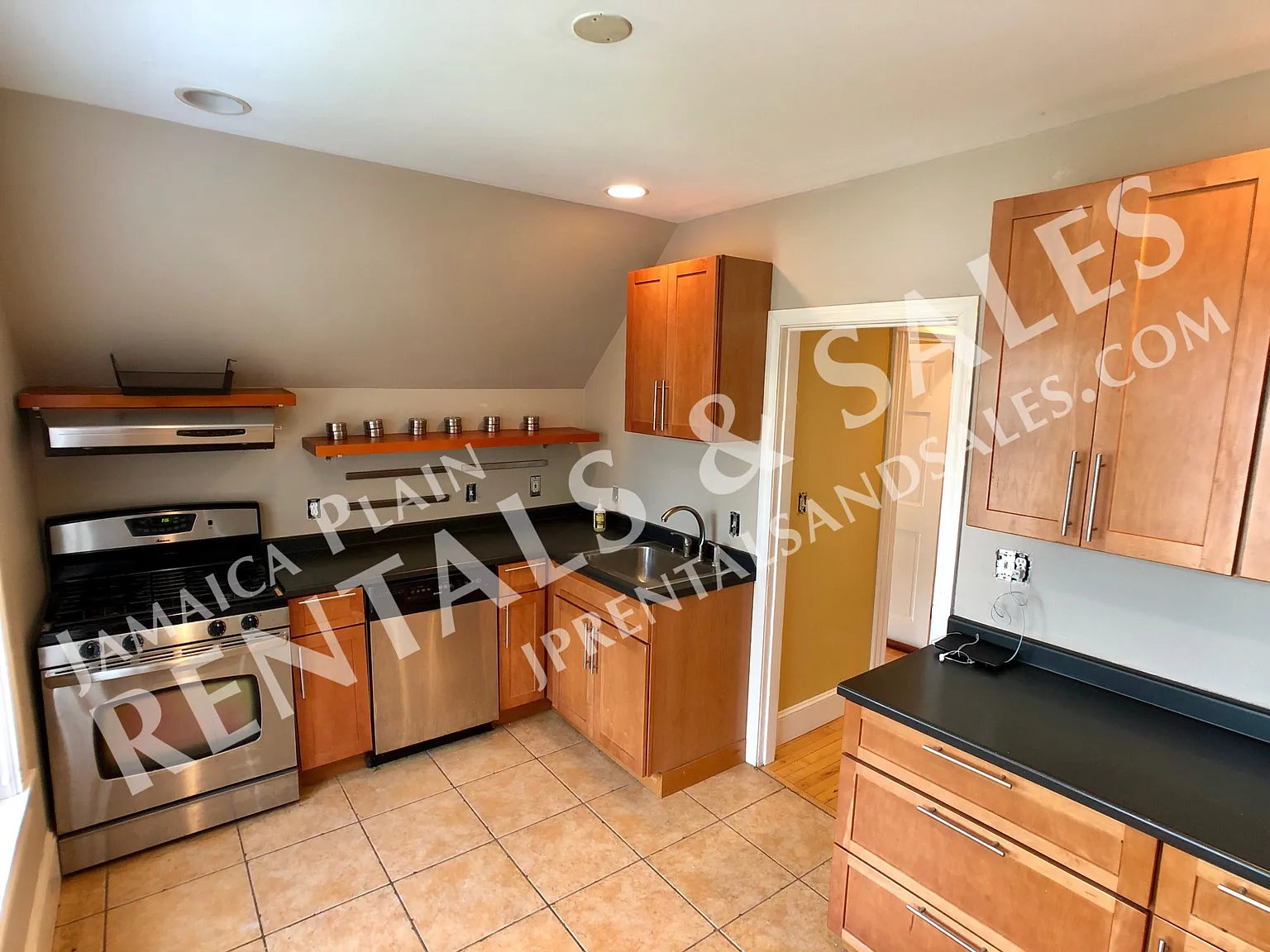 2 bed, 2.0 bath, $2,750 — Photo 1