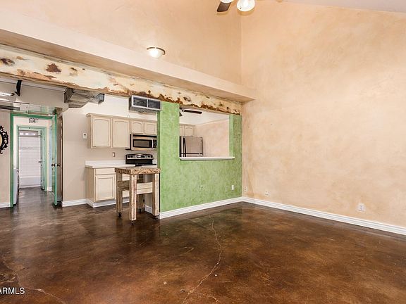 3rd image of 3807 N 30th St Unit 45