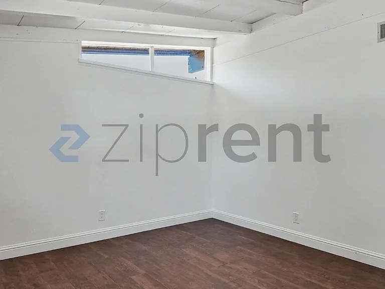 1937 Terrace Dr — Photo 32