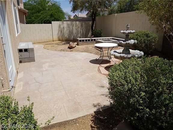 2nd image of 7286 Twin Maples Ct