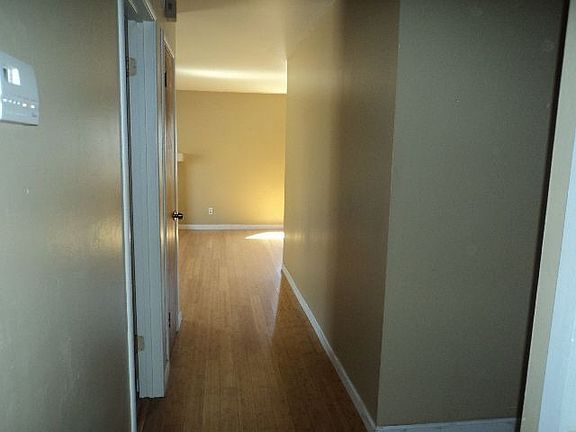 4th image of 100 Mariposa St