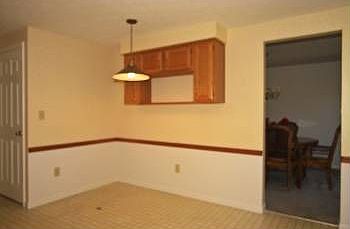 5th image of 2086 Stratford Ct