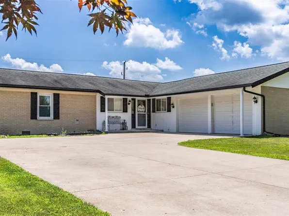 709 Morning Glory Ln, Connersville, IN 47331