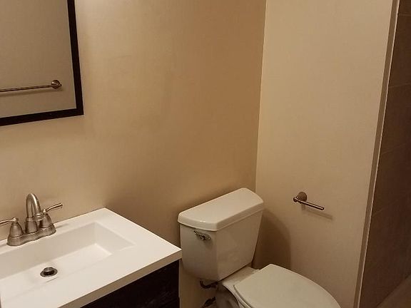 4th image of 1016 Coffman St #1/2