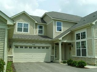 1879 Chase Ln, Aurora, IL 60502