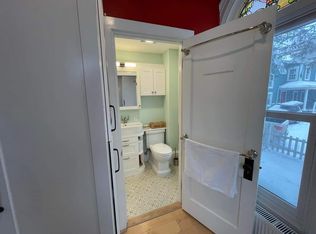 1 Mountain St APT 13, Camden, ME 04843