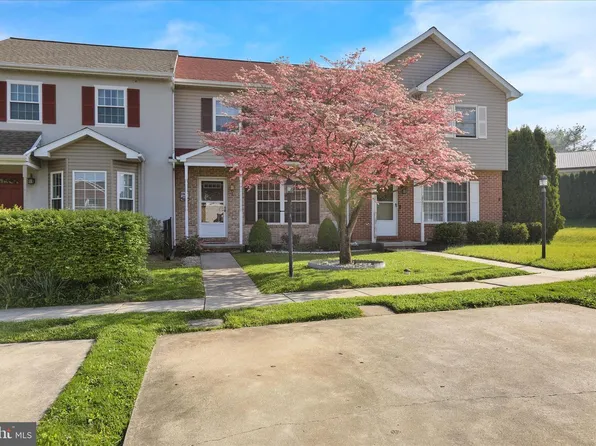 1107 Hampden Dr, Strasburg, PA 17579