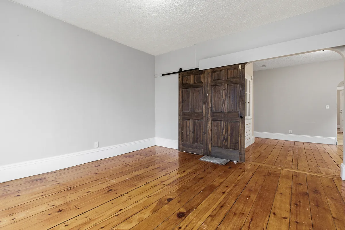 Building Photo - 35 Oakland St #1