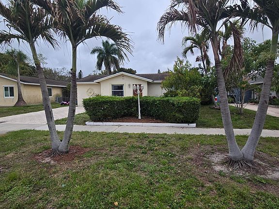 2nd image of 413 SW 73rd Avenue