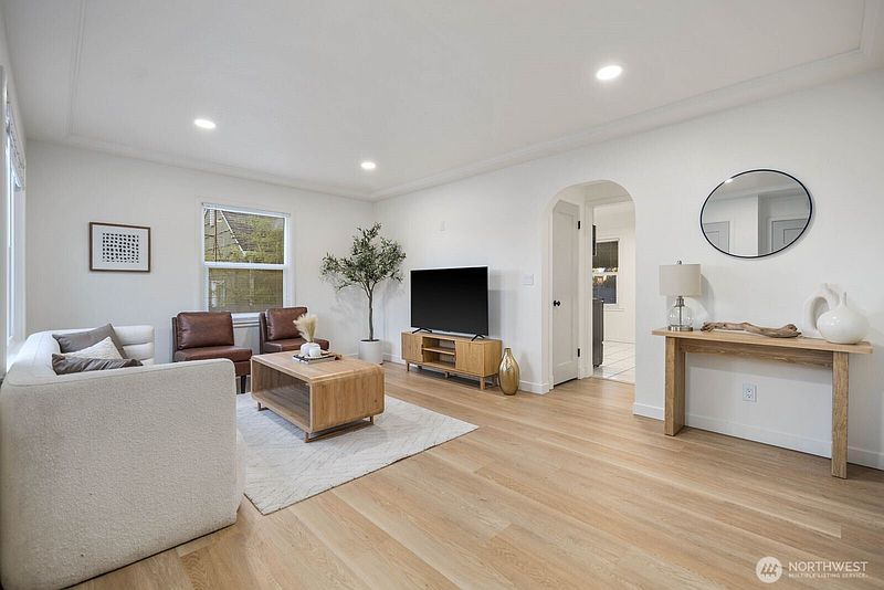 3rd image of 4106 N 15th Street