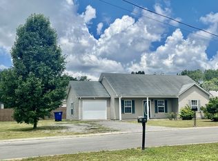 103 Stonefield Cir, Shelbyville, TN 37160